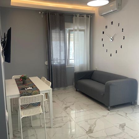Antonis Apartment Paralia Dionisiou Pokój zdjęcie