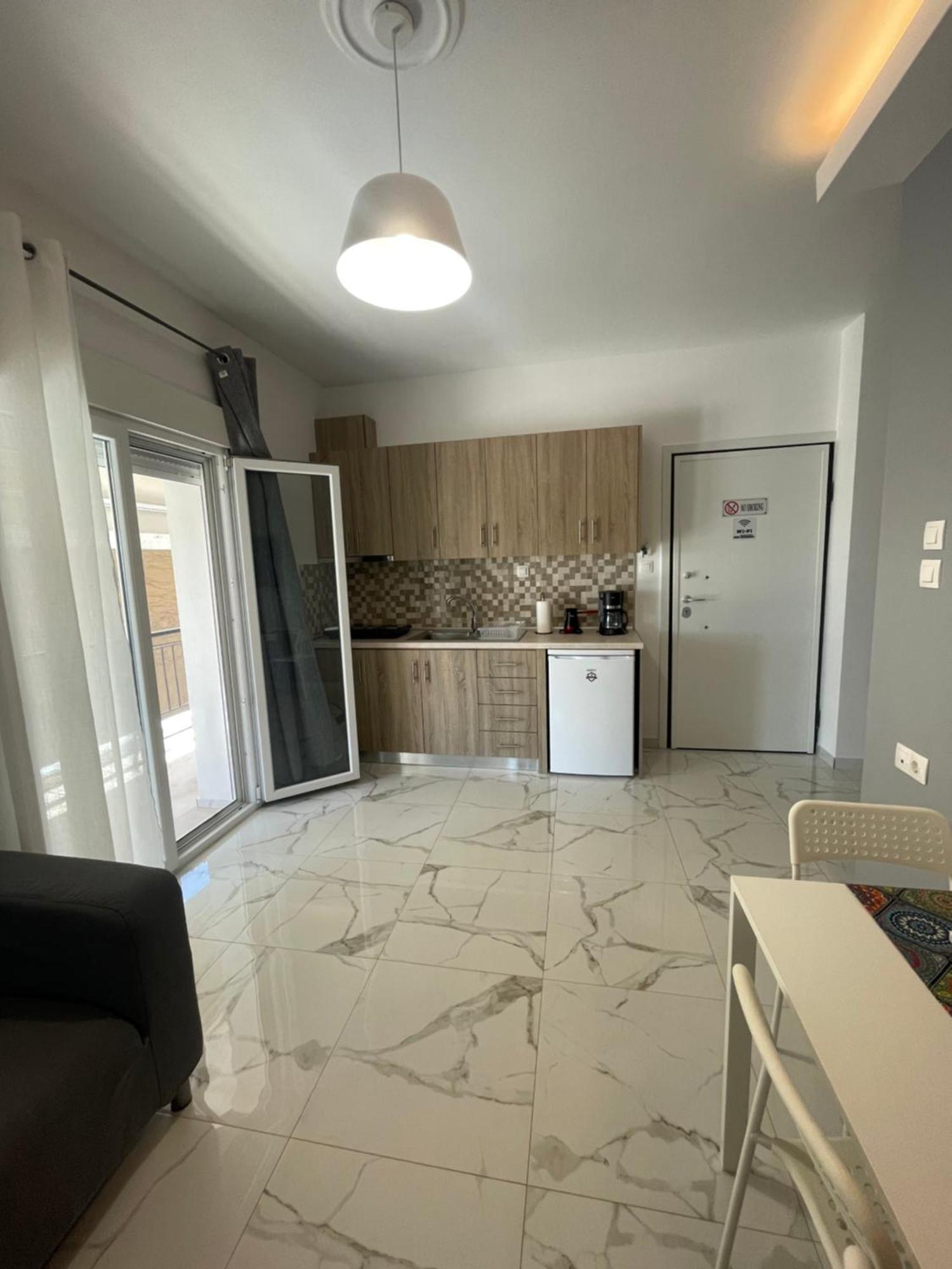 Antonis Apartment Paralia Dionisiou Pokój zdjęcie